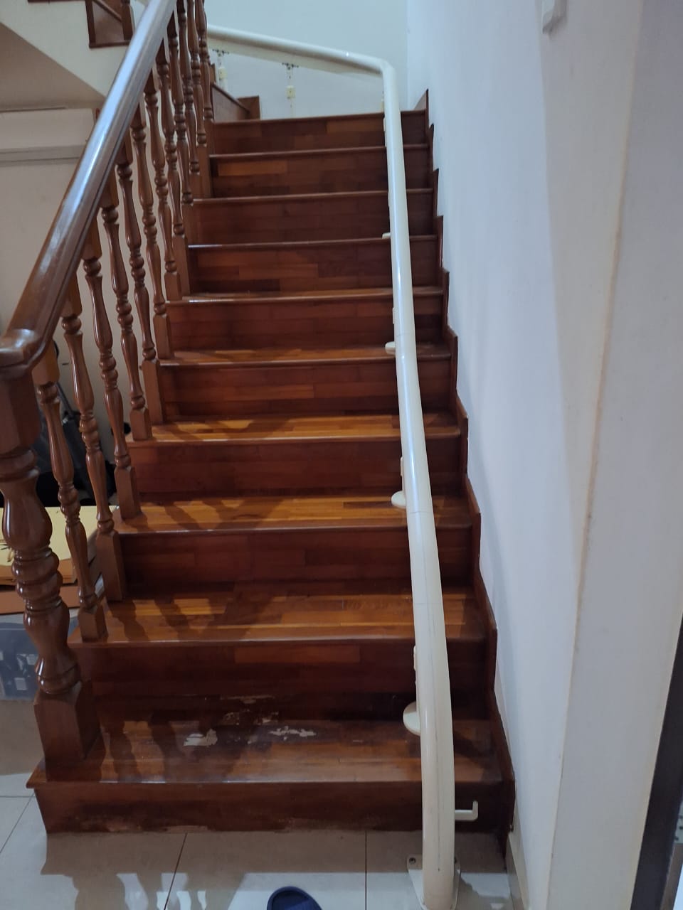 Stairlift system supporting accessibility and mobility